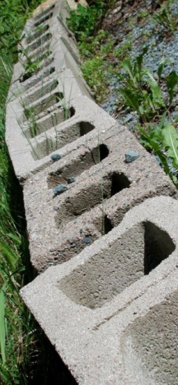 Row Of Bricks 122