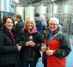 birthday-girl-and-friends-who-love-beer