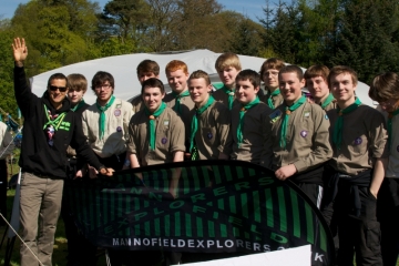 Bear Grylls with Aberdeen’s Mannofield Explorers.